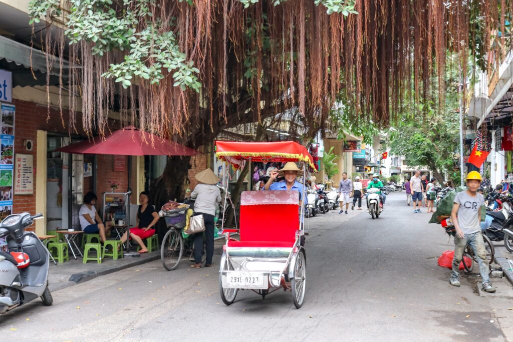 ベトナムのトゥクトゥク